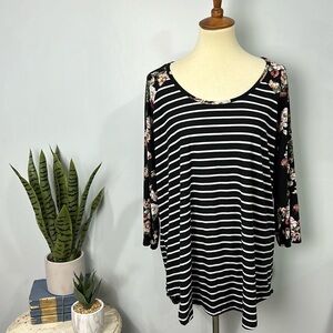 Just Be… Floral and striped top size 3x